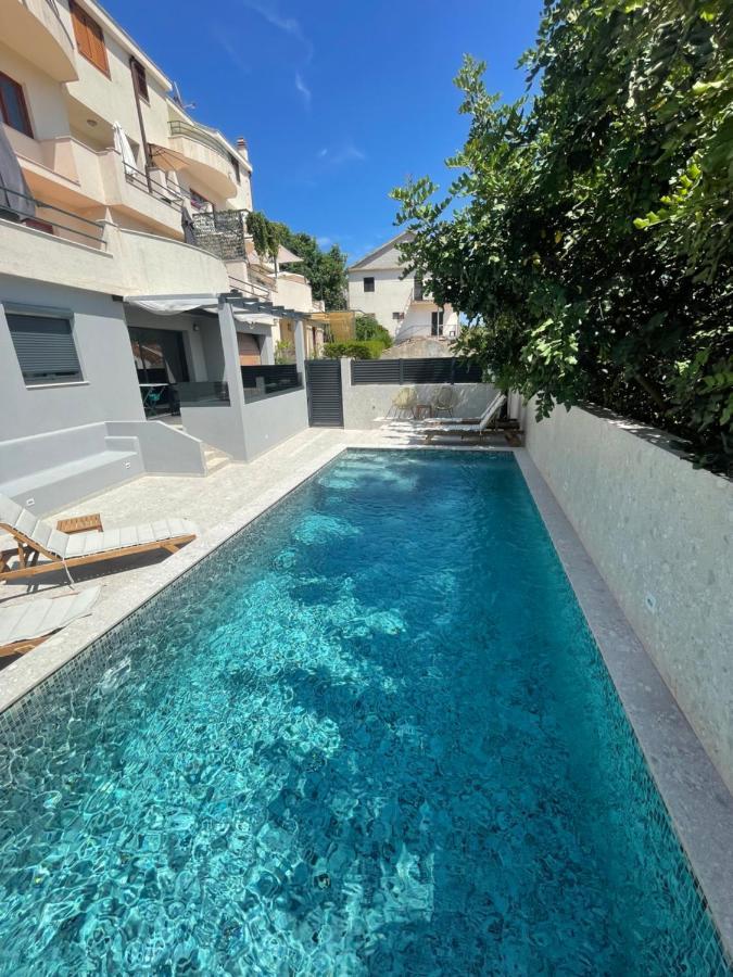 Apartments Belic With Pool Jelsa  Kültér fotó