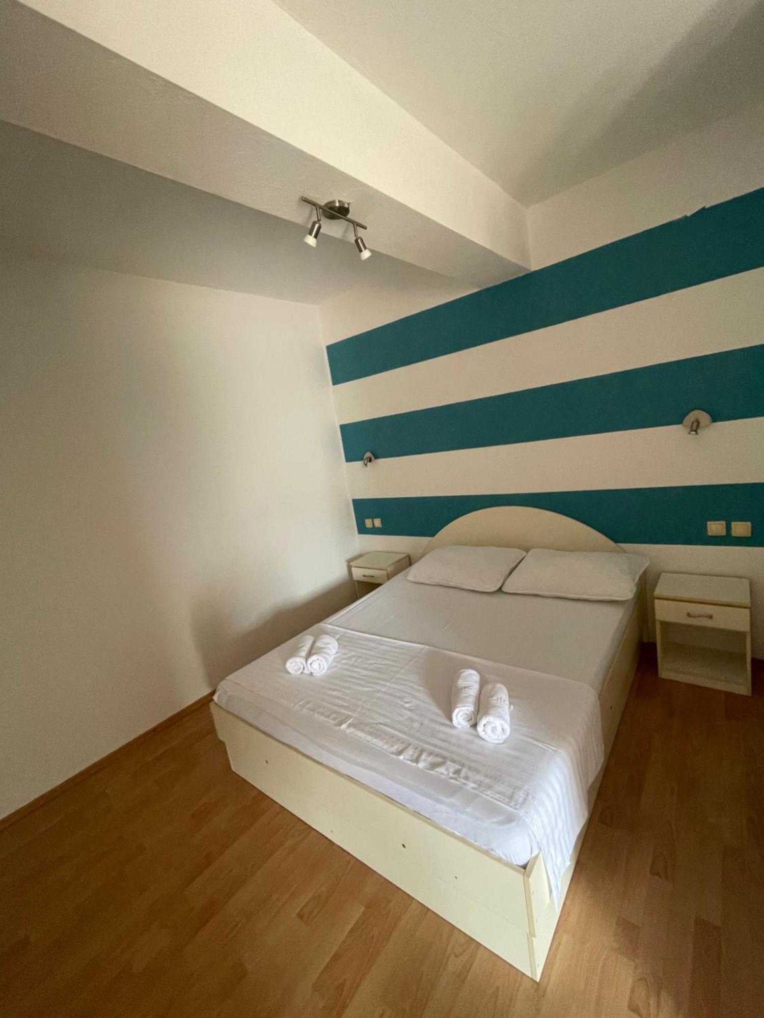 Apartments Belic With Pool Jelsa  Kültér fotó